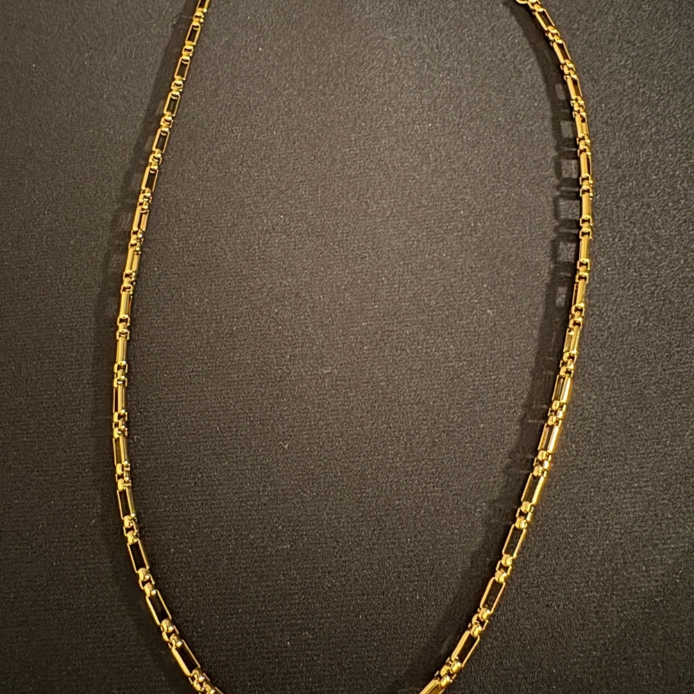 Elegant Gold Chain Necklace